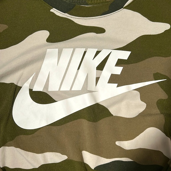 Nike Men’s Camouflage Long Sleeve Top Size S - Picture 2 of 4